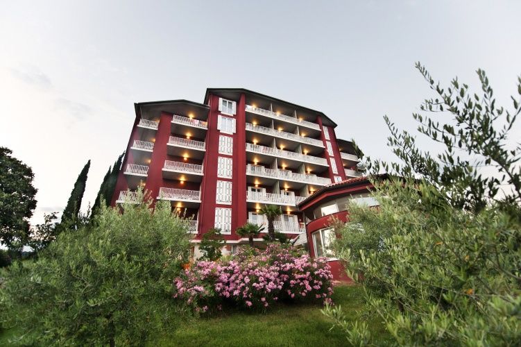 Remisens Casa Rosa - Hotel Metropol Annexe Порторож Екстериор снимка