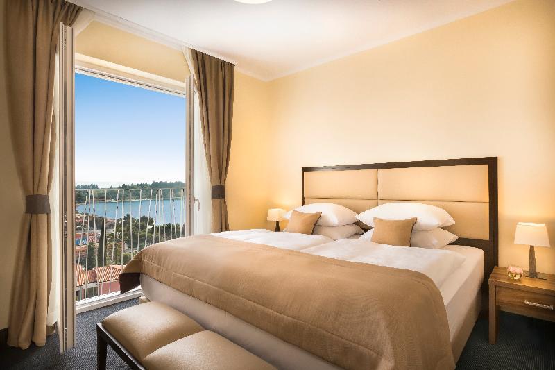 Remisens Casa Rosa - Hotel Metropol Annexe Порторож Екстериор снимка